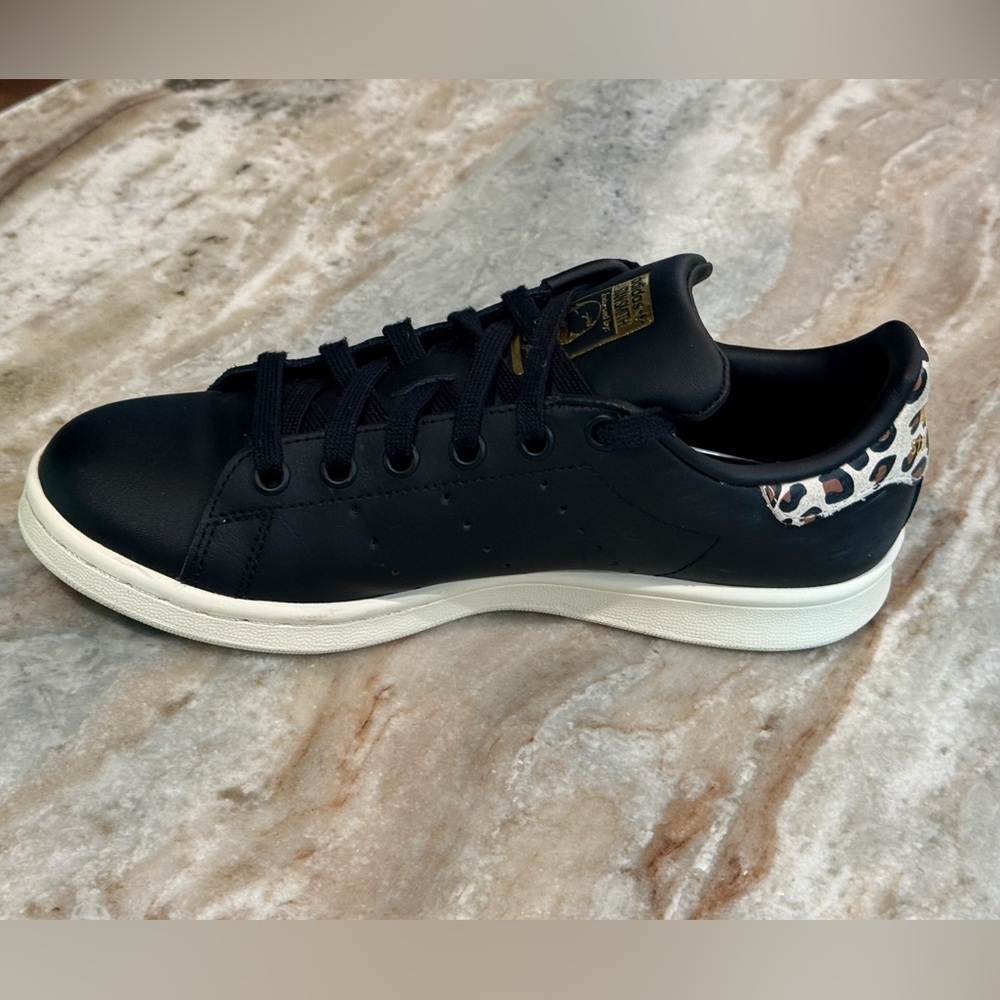 Women’s ADIDAS Stan Smith black leather leopard sneakers- Size 6 - Picture 6 of 11
